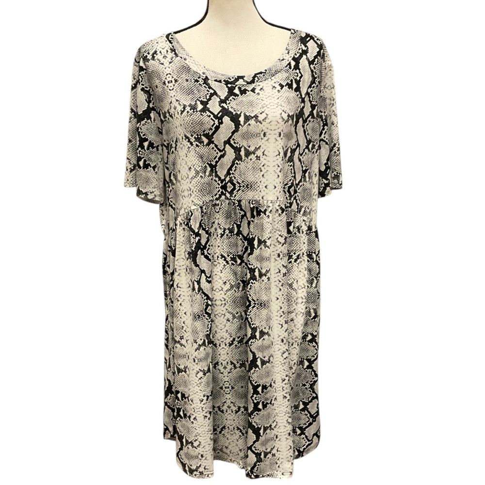 Jodifl Womens Dress Sz 2x Black White Snakeskin Short Sleeve Scoop Neck Soft